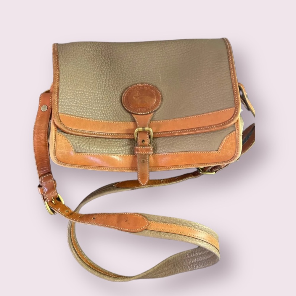 Dooney & Bourke Vintage Tan Pebbled Leather Saddle Bag All Weather Crossbody